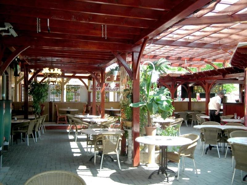 Hotel Jarja Hajduszoboszlo Luaran gambar