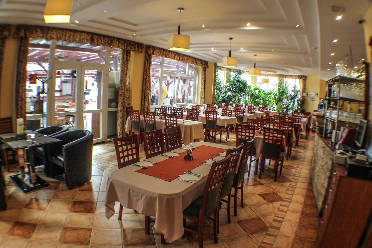 Hotel Jarja Hajduszoboszlo Luaran gambar